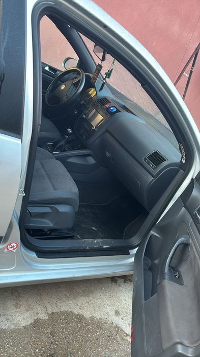 Vând sau schimb golf 5 2.0 tdi