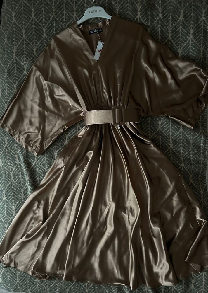 Rochie Plista Aurie cu Curea