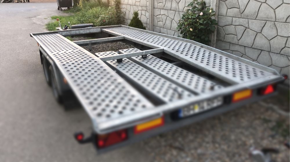 Inchiriez trailer / platforma 90 Ron / 24 ore