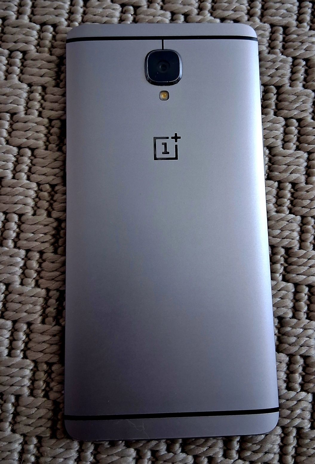 OnePlus 3 – 6GB RAM / 64GB – Snapdragon 820