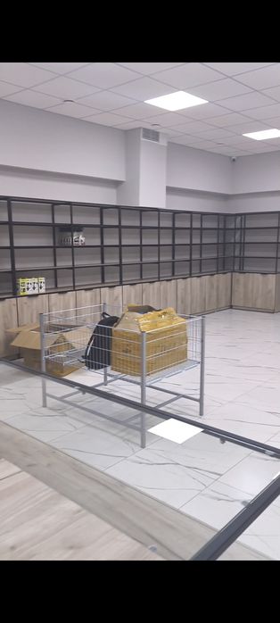 Стеллажи торговые почти новые.