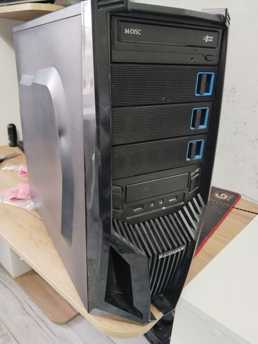 Продам системный блок на запчасти, и рабочий монитор