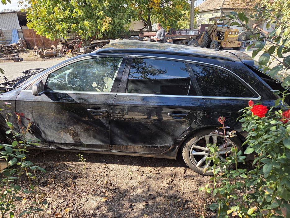 Piese dezmembrări audi a4 b8 2011