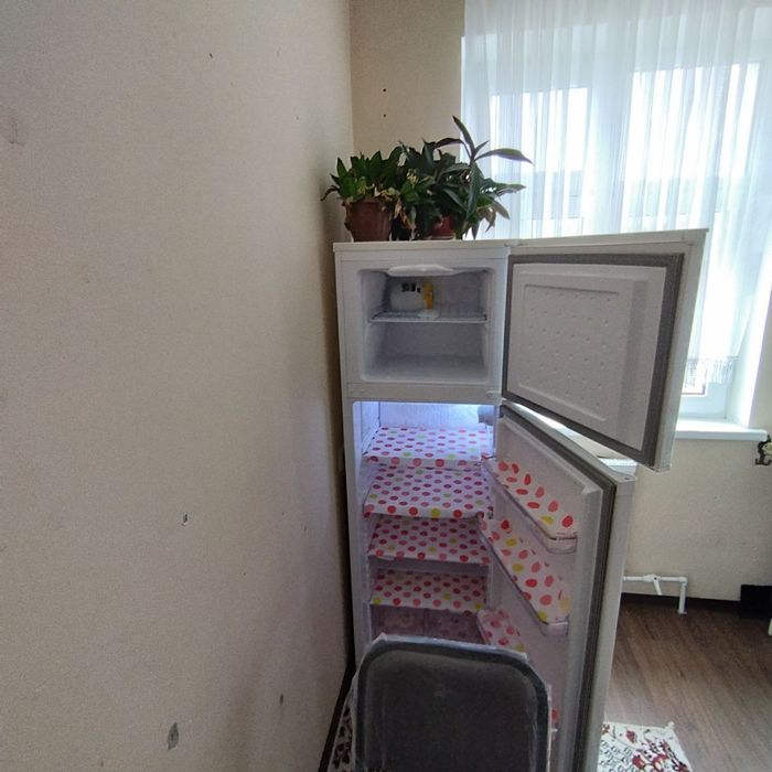 3 хонали, КИУФ олдида,