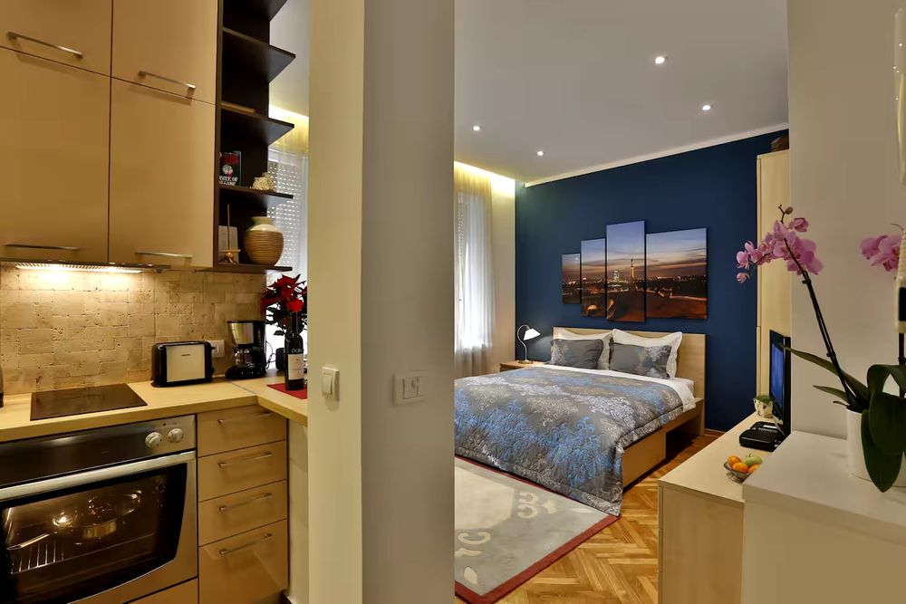 Едностсен луксозно обзаведен апартамент в кв. Студентски град