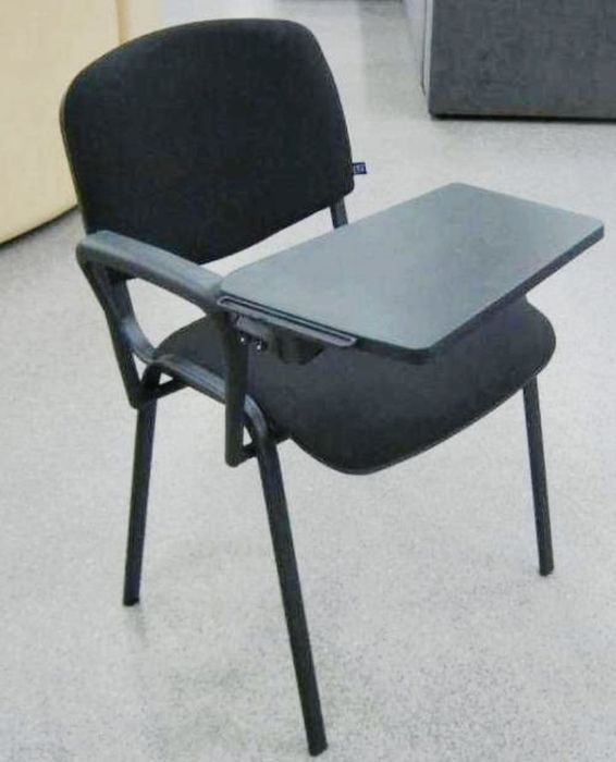Продаю стул со столиком офисный 30 шт