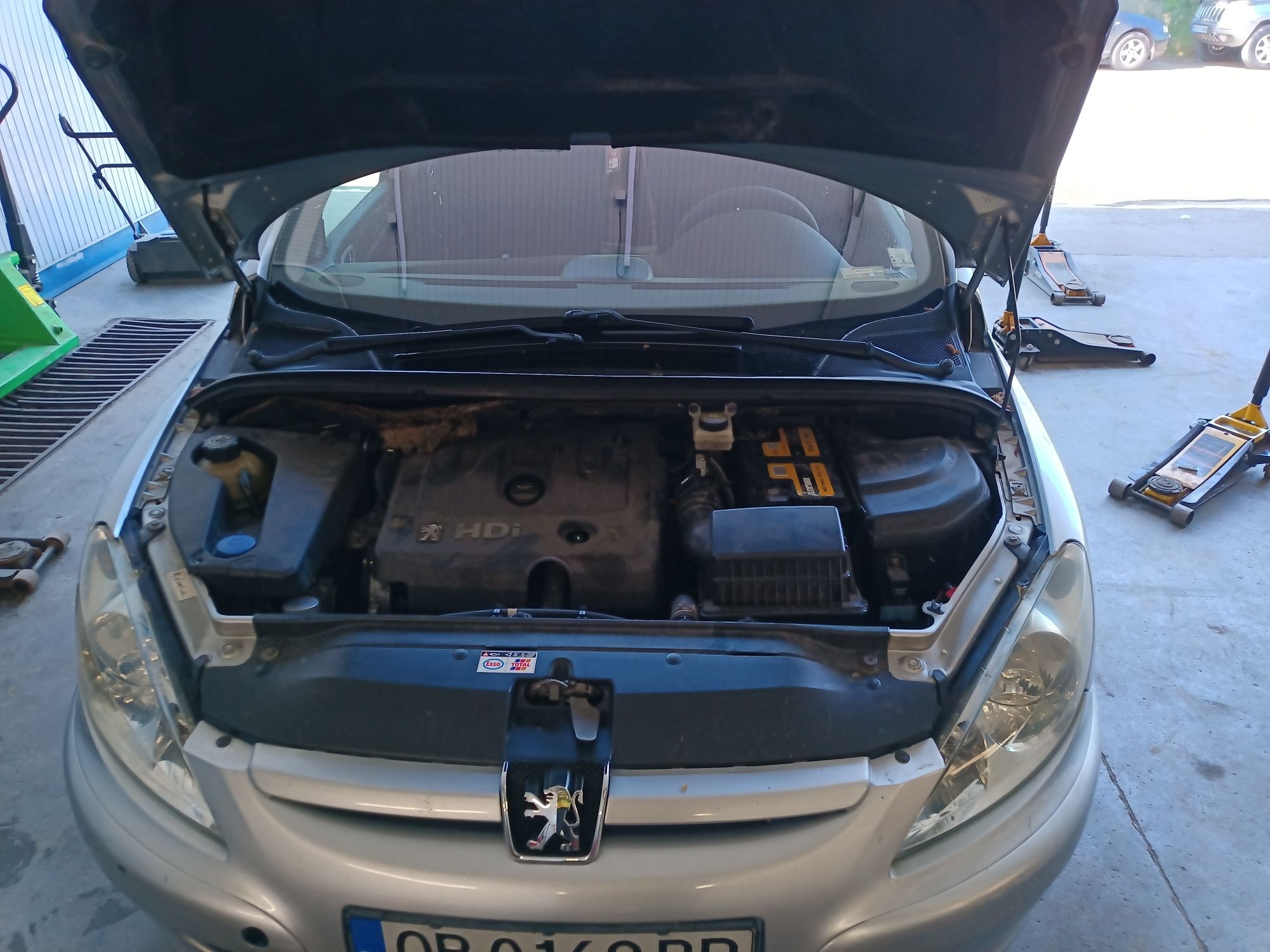 Продавам Пежо 307 SW