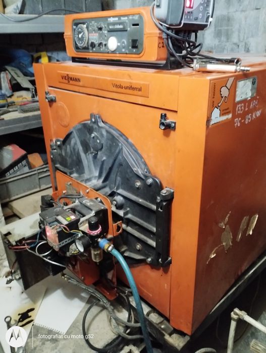Vând centrala pe ulei 55kw