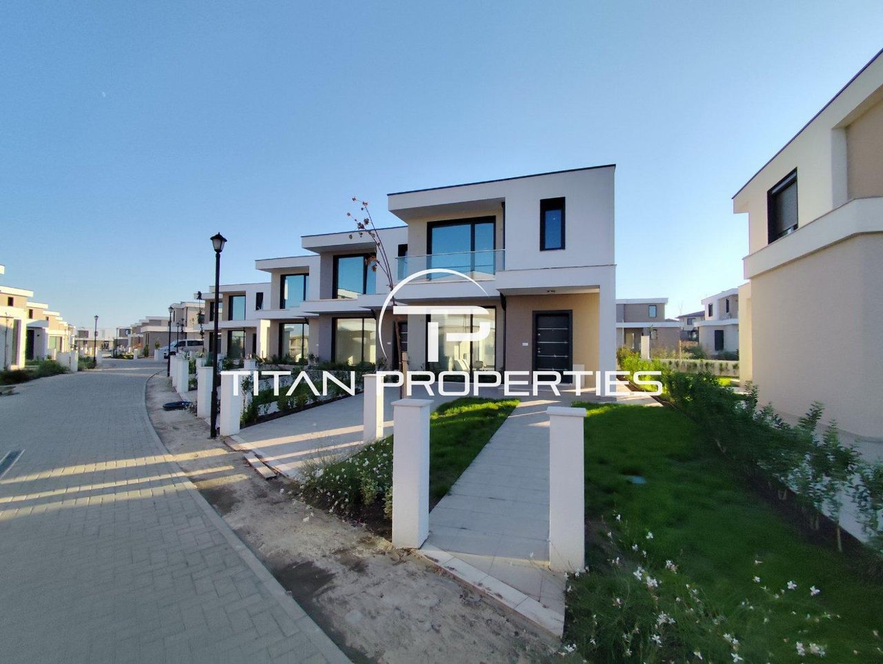 Дава се под наем Къща в Бургас, Сарафово - 112 кв.м за 1224 € - Снимка #3
