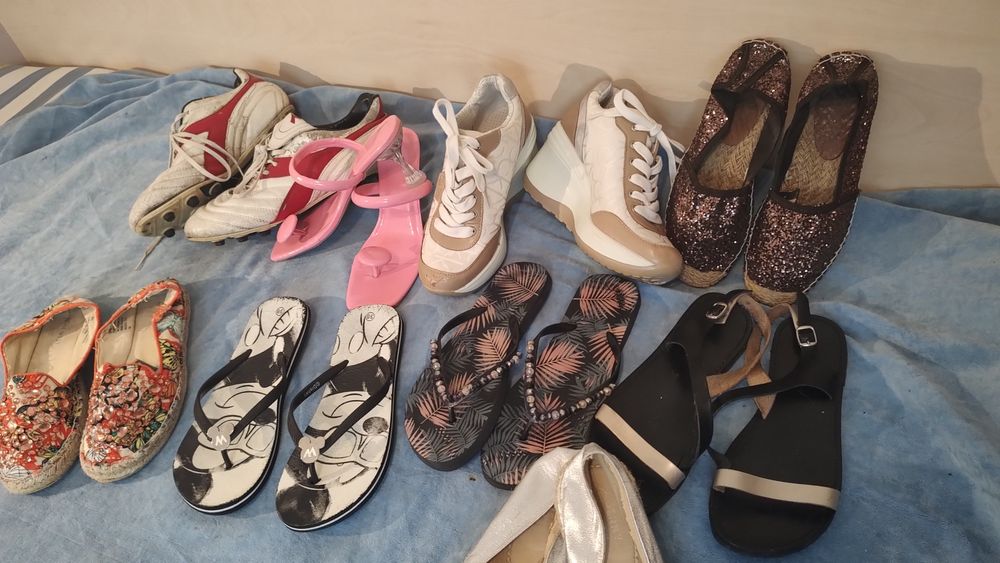 sandale, papuci, măs.38 / 25 lei/ toți