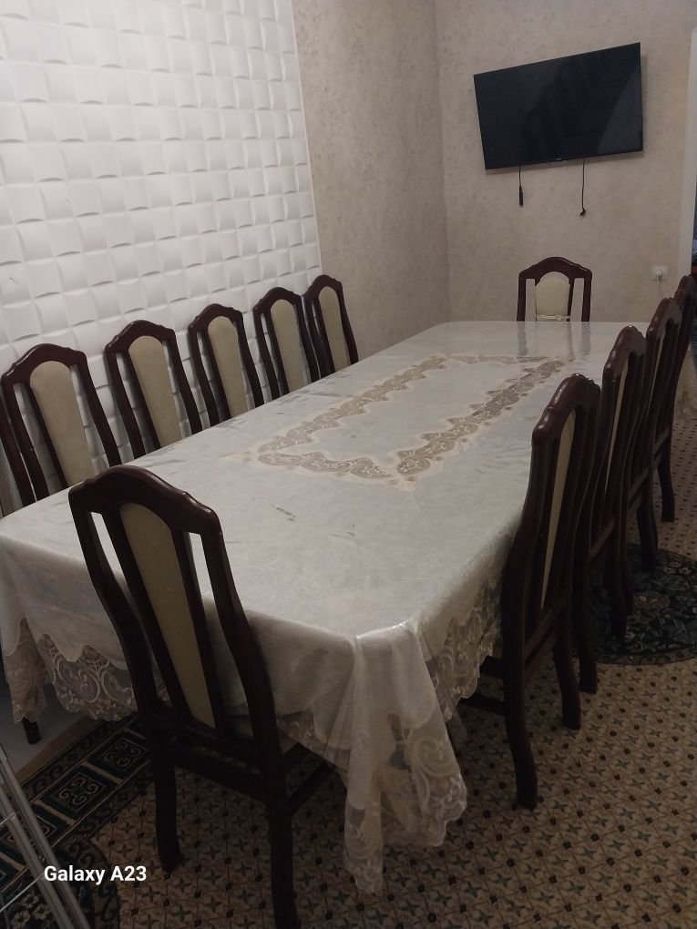 Стол стуллар сотилади