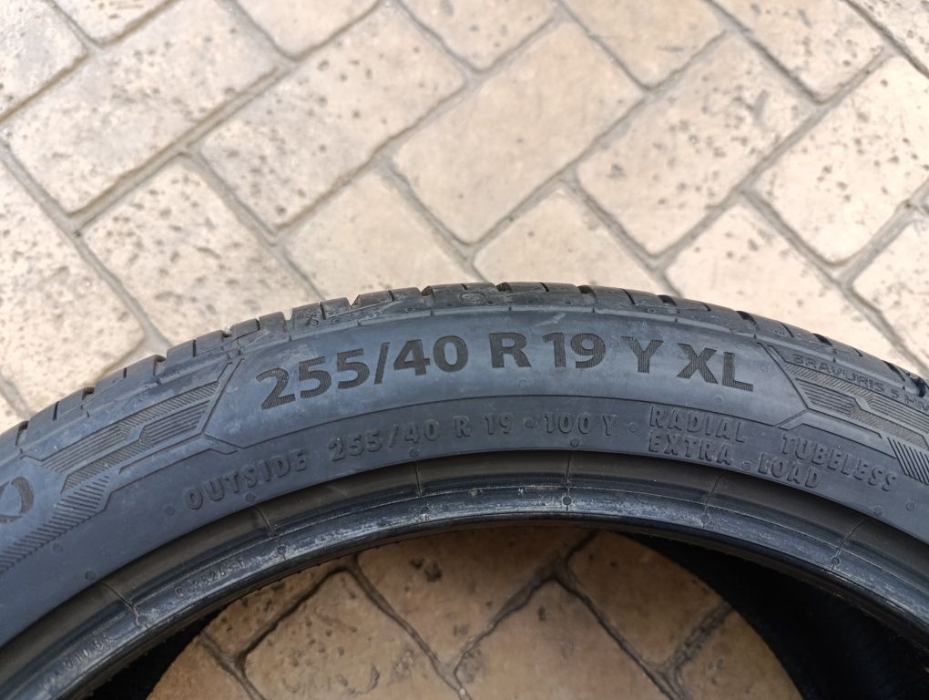 Летни гуми BARUM 255/40/19 dot 2023