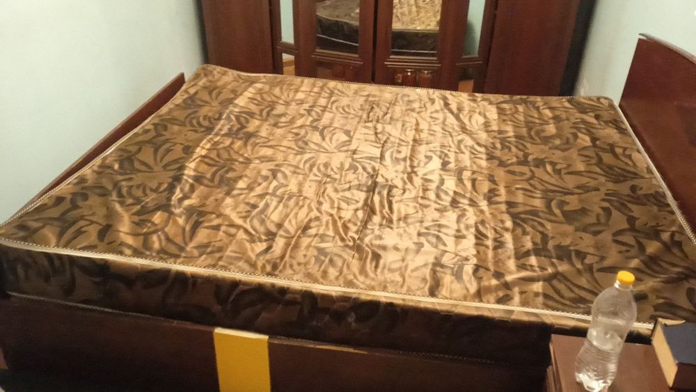 Продаеться матрас