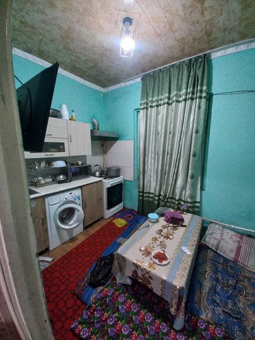 Sergile 5. 3 metro bekatiga 2 minutli yo'l  uy sotiladi 2 xonali 60 kv