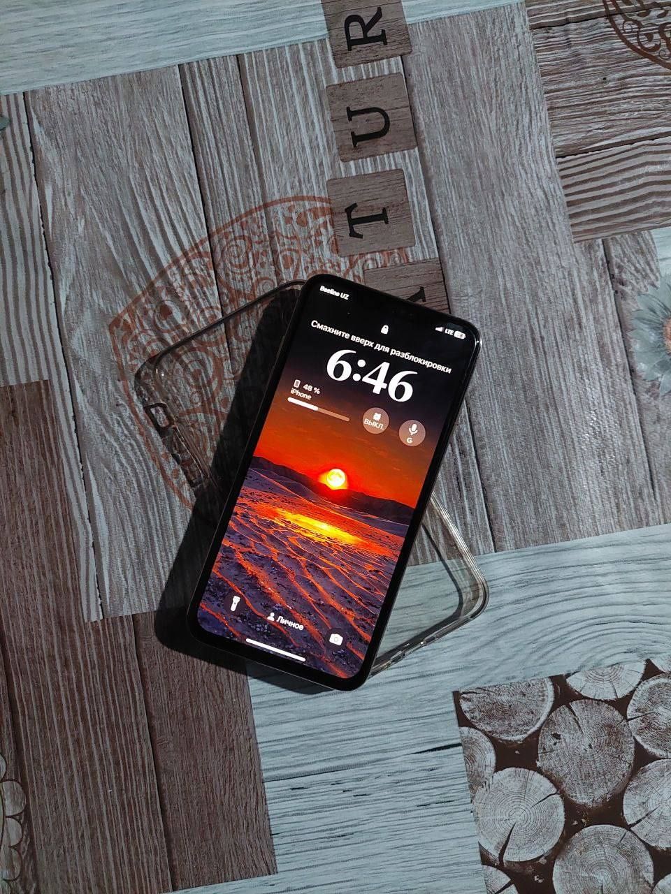 Iphone xs max tiniq