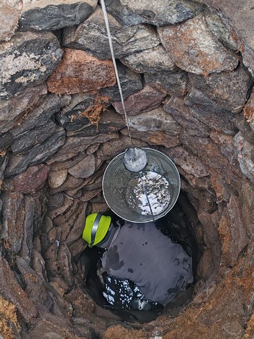 Curățim fântâni adâncime fântâni