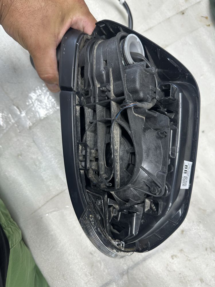 Oglindă stânga toyota yaris cross.cod:87940-0de30.