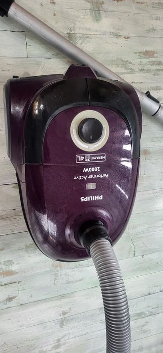 Прахосмукачка Philips Performer