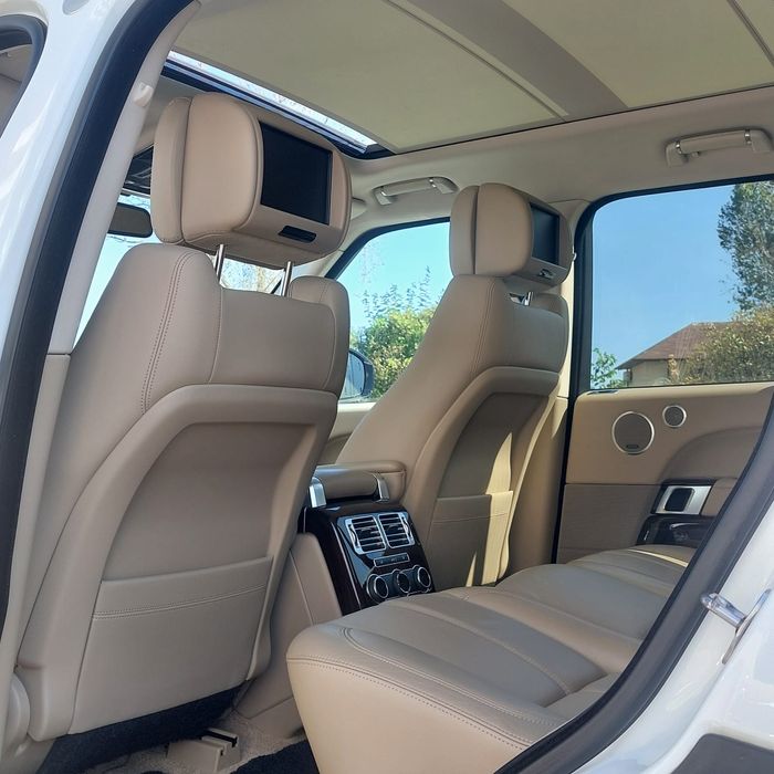 Range Rover Vogue 3.0d 258cp / Bate MOTORU/ Pret 15..000€  FIX FIX