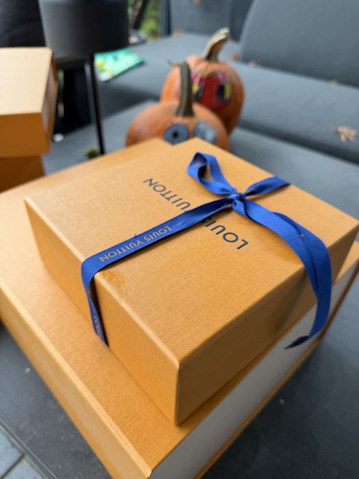 Cutii lv cadou louis vouitton