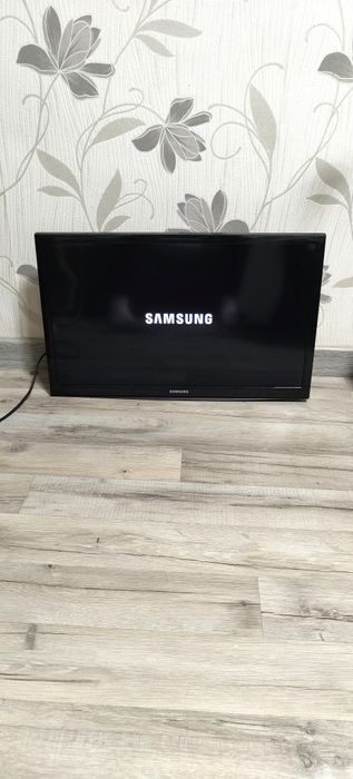 Led TV Samsung diagonală 61cm