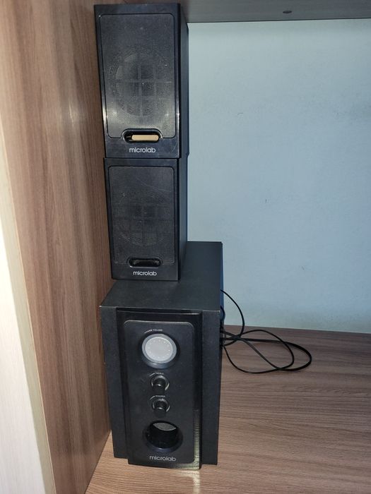 Продам колонки microlab