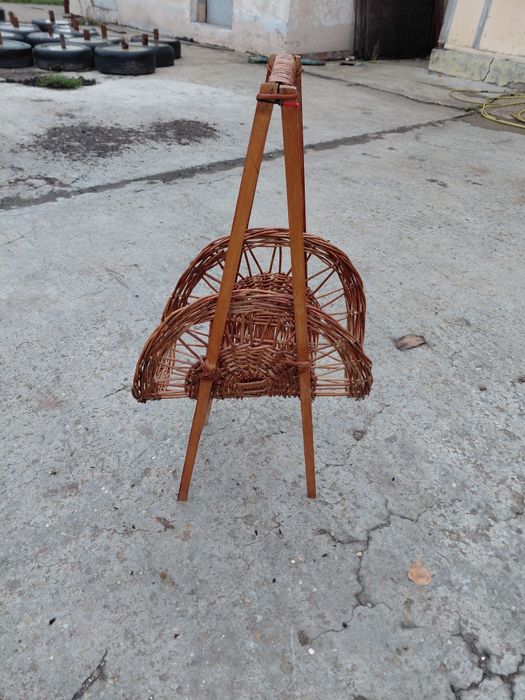 Стойка за вестници