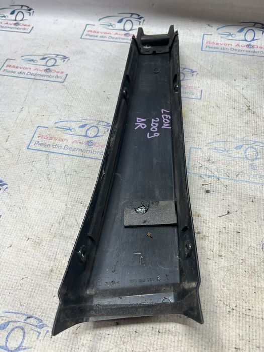 ornament stalp dreapta  seat leon 2008