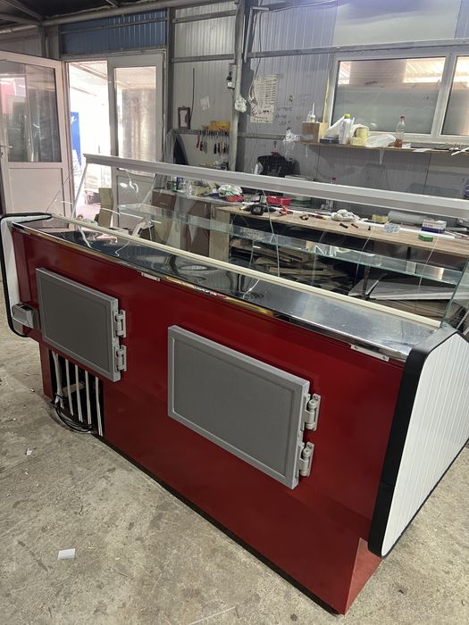 Vitrina frigorifica orizontala pentru alimente reci