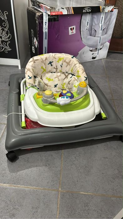 Бебешка люлка, проходилка, кантар и уокър