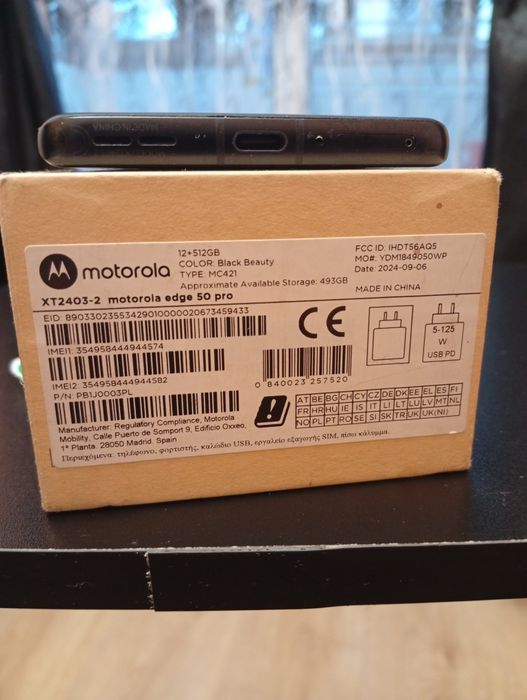 Motorola edge 50 pro și honor 200 Smart 5g