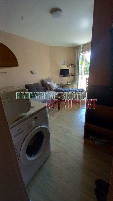 Дава се под наем Едностаен апартамент в Варна, Бриз - 32 кв.м за 306 € - Снимка #4