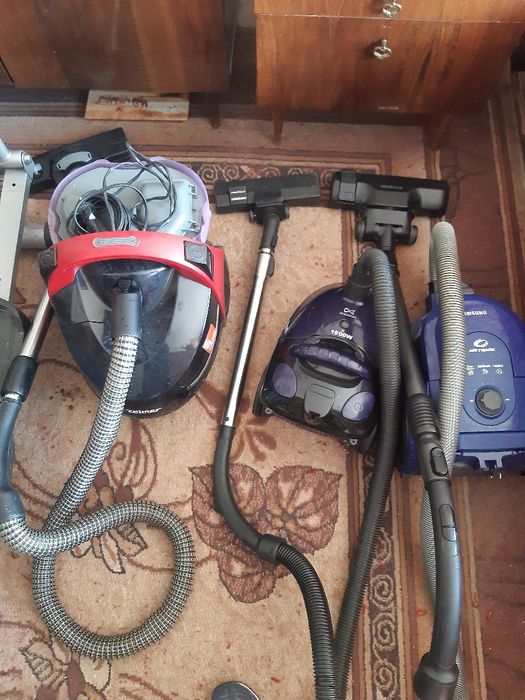 Продавам прахосмукачки.