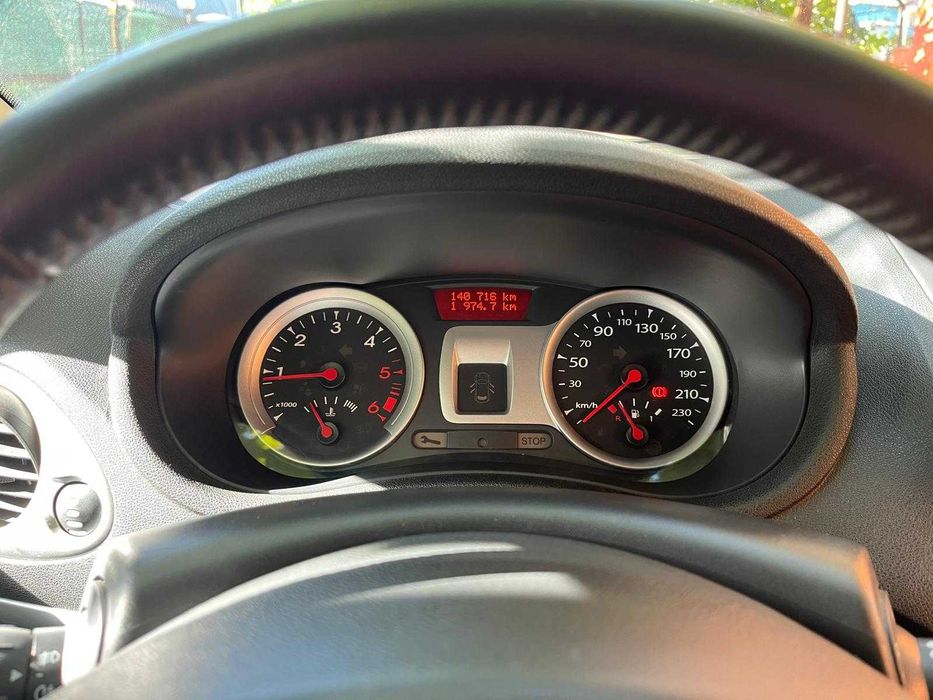 Renault Clio, 140716km, distributie schimbata, intretinuta