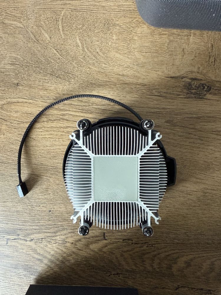 Procesor AMD 2700x
