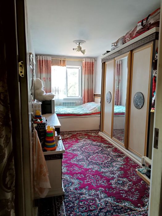 Uy sotiladi 3 mikrarayonda