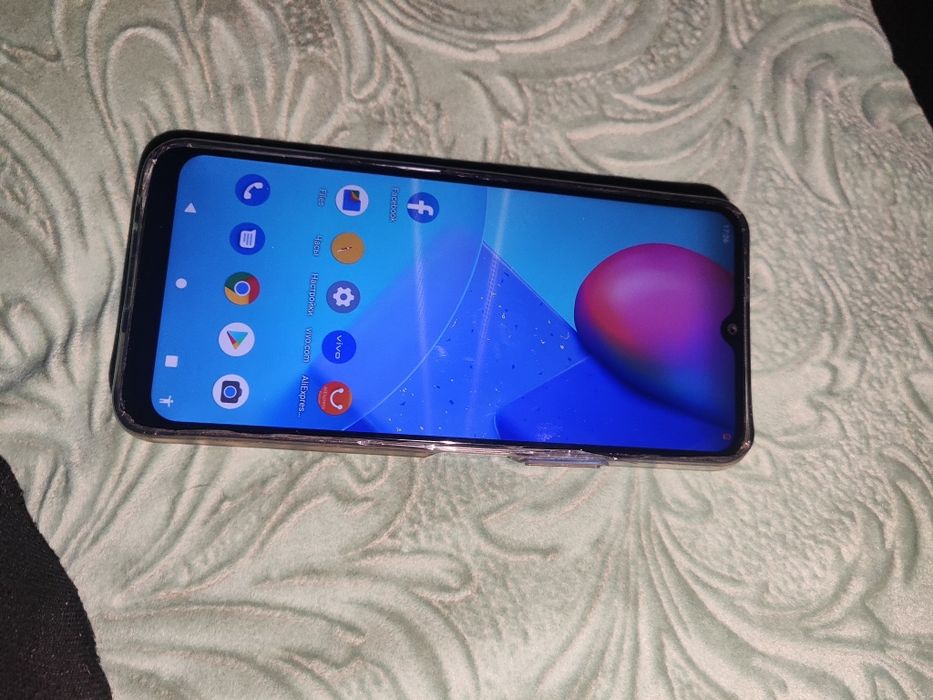Продам Vivo Y12s 32 ГБ (синий)
ии
