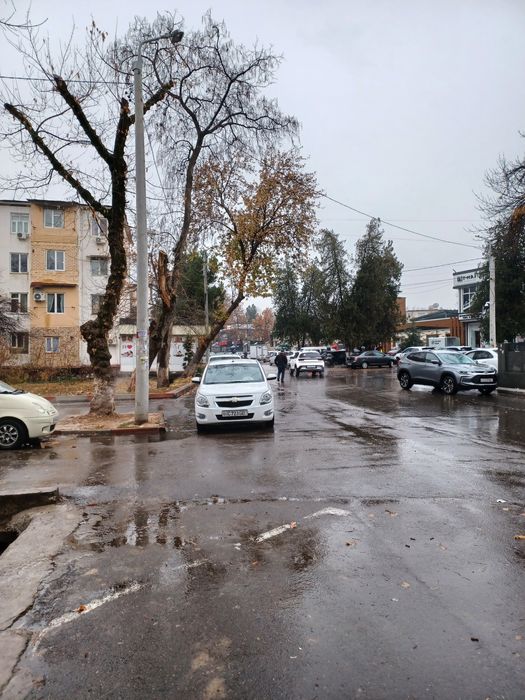 Сдаю 1 ком 1этаж 24 дом базарчик высоковльный