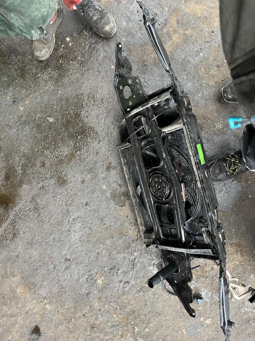 Bmw e39 2.5i 170ks очиларка радиатори перки мотор M52