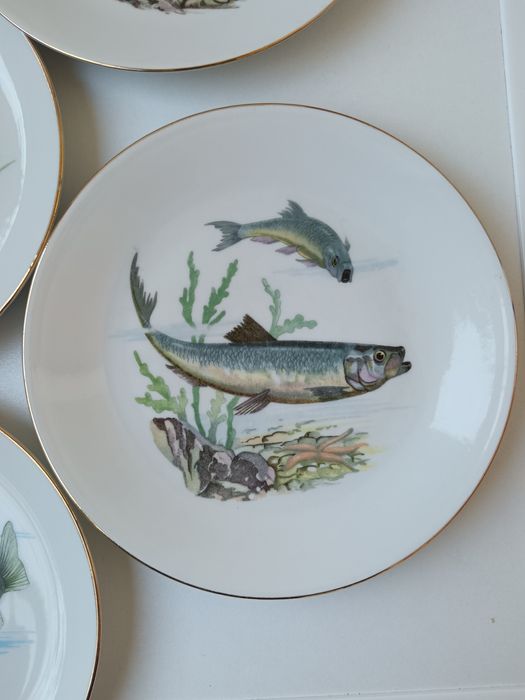 Винтидж порцеланови чинии с рибки, отлично състояние
