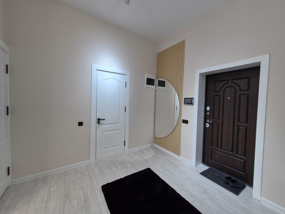 Продается Люкс 2х комн Квартира 40 м2 Алайский Басри Баба (7144)