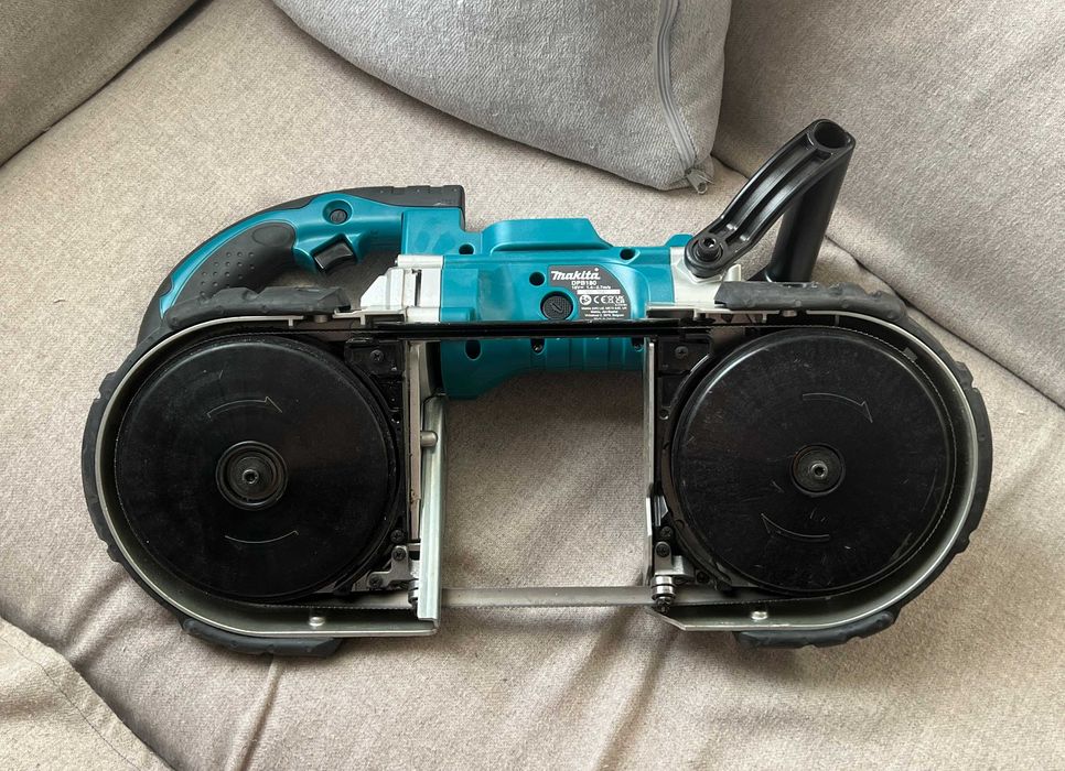 Makita DPB180Z fierăstrău cu bandă portabil 18V LXT, ca nou, cutie