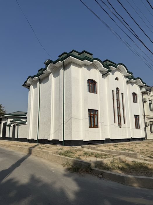 Домбираобод махаллада 3,7 сотихли, 3 этажли 10 та хона евро ховли