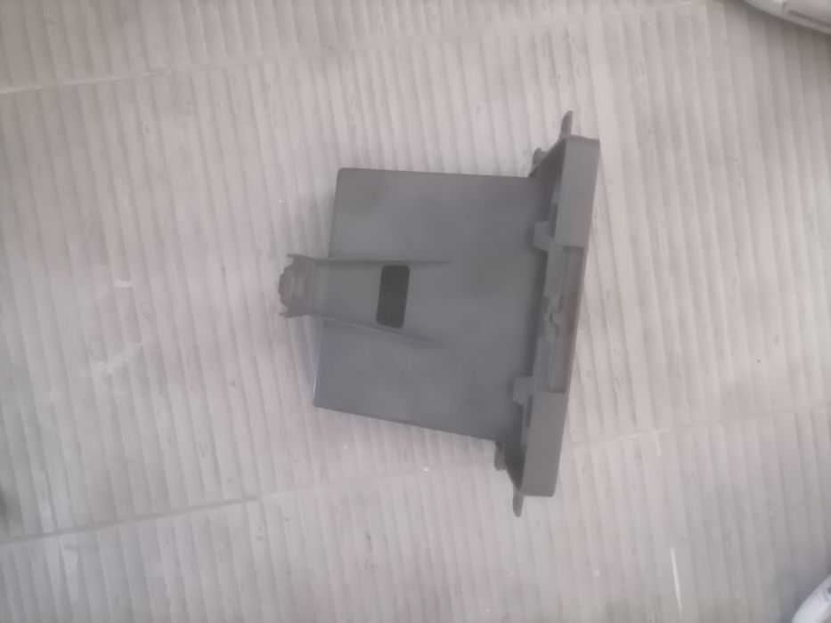 Rama casetofon 1 din cu suport depozitare vw golf 5 in stare perfecta