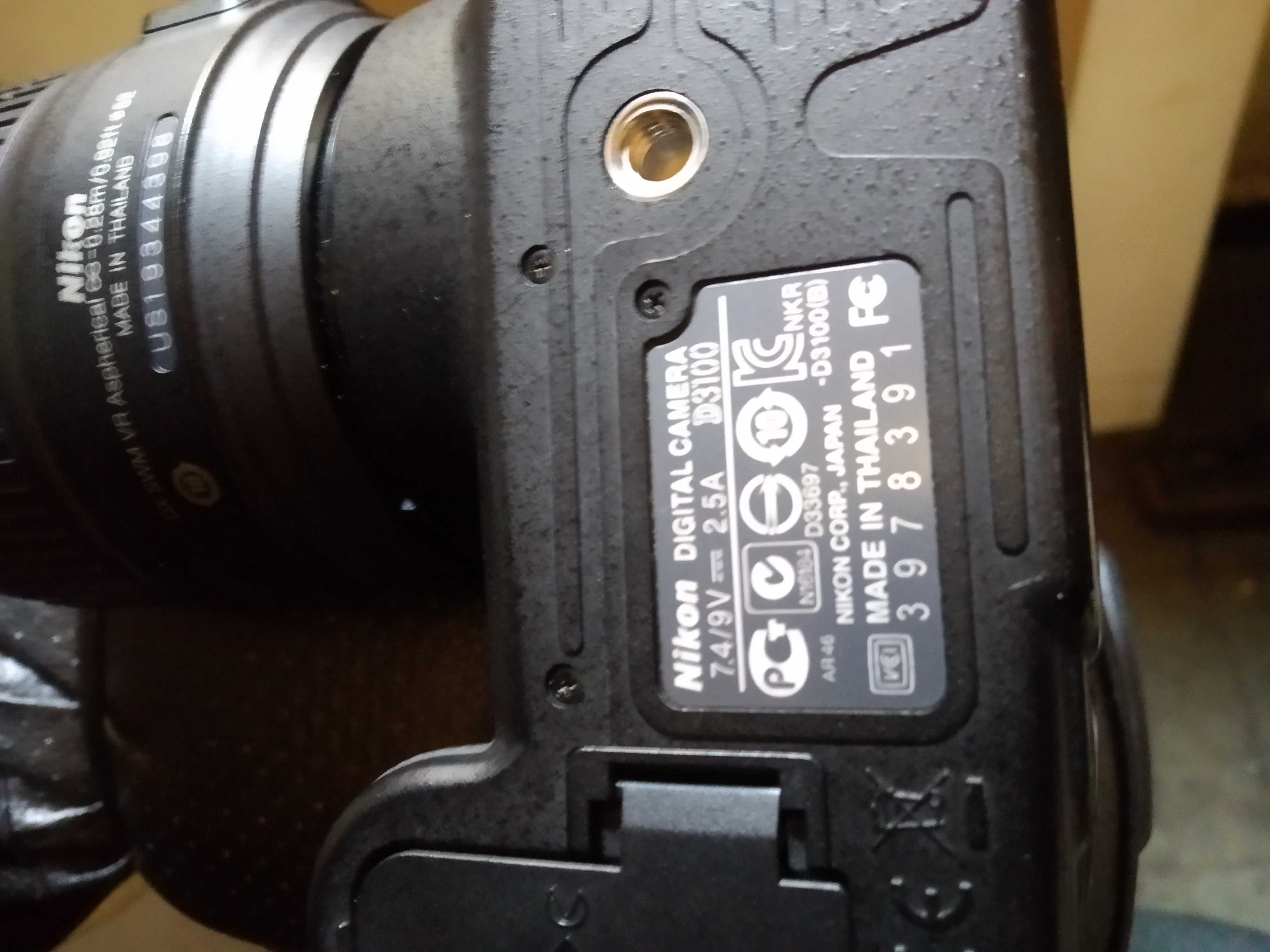 Продавам  Nikon D3100