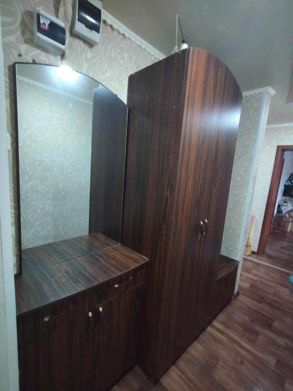 Продам прихожую!