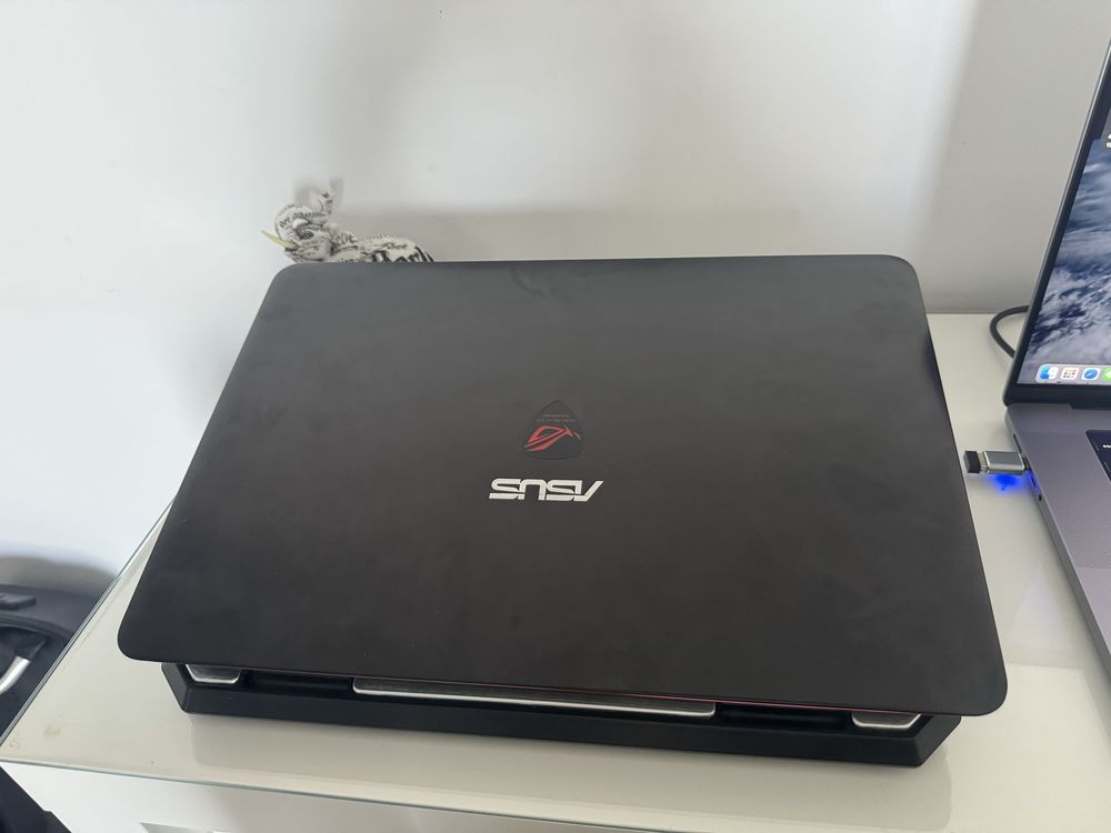 Laptop Asus Rog g551v gtx 960 m / i7 / 8 gb ram