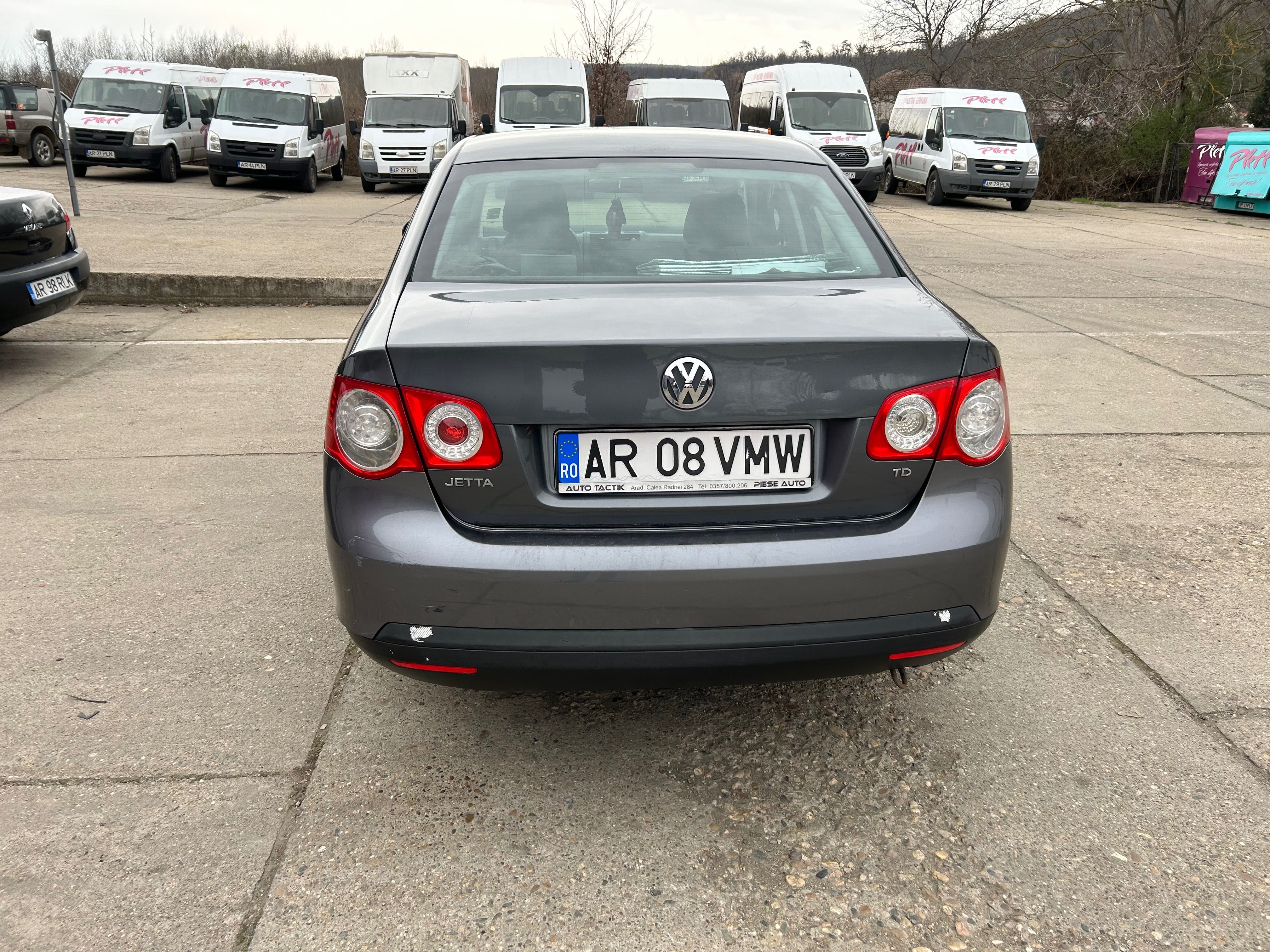 Vând VW JETTA 1.9 TDI BLS AN 2008