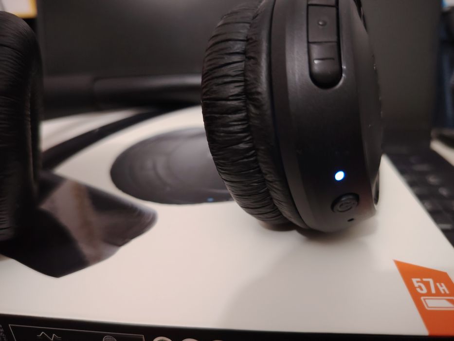 Căști audio Bluetooth JBL noi , ofertă