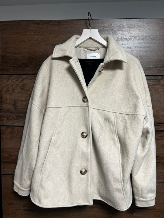 Дамско Палто reserved